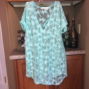 Francesca's Collections Swim - Bathing Suit Cover Up Francesca's Collections Swim - Bathing Suit Cover Up